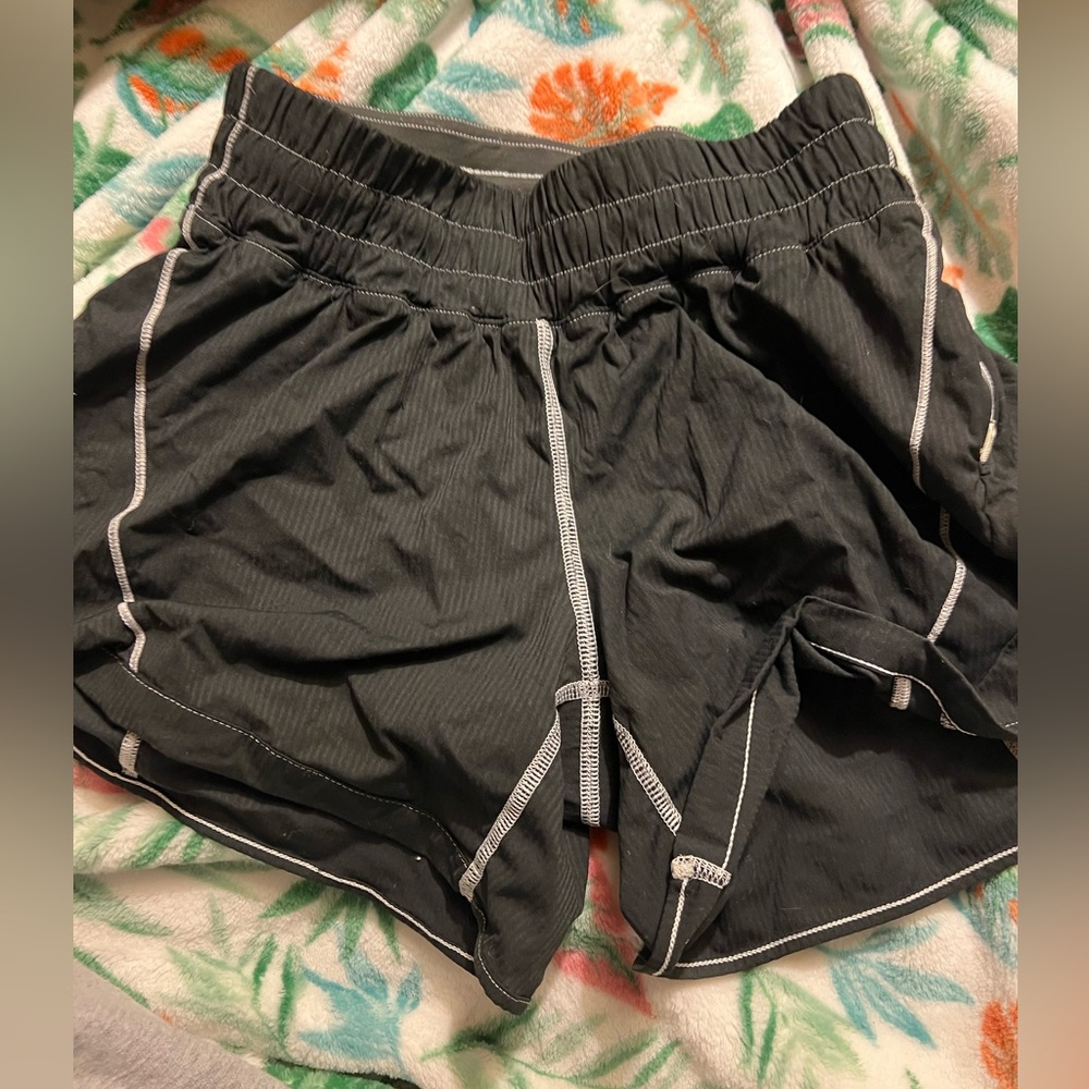 Lululemon black shorts